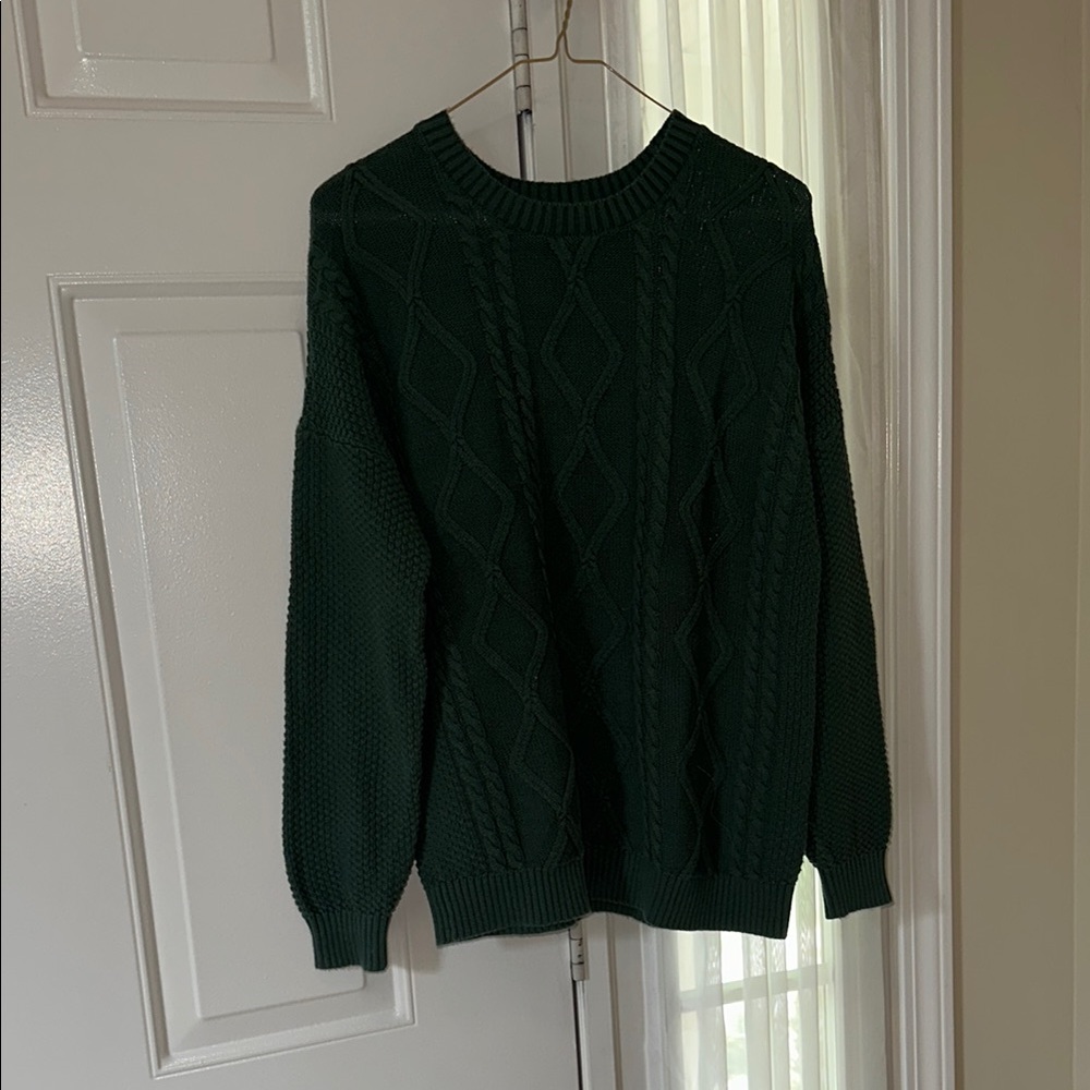 Hollister Green Crewneck Cable Knit Sweater